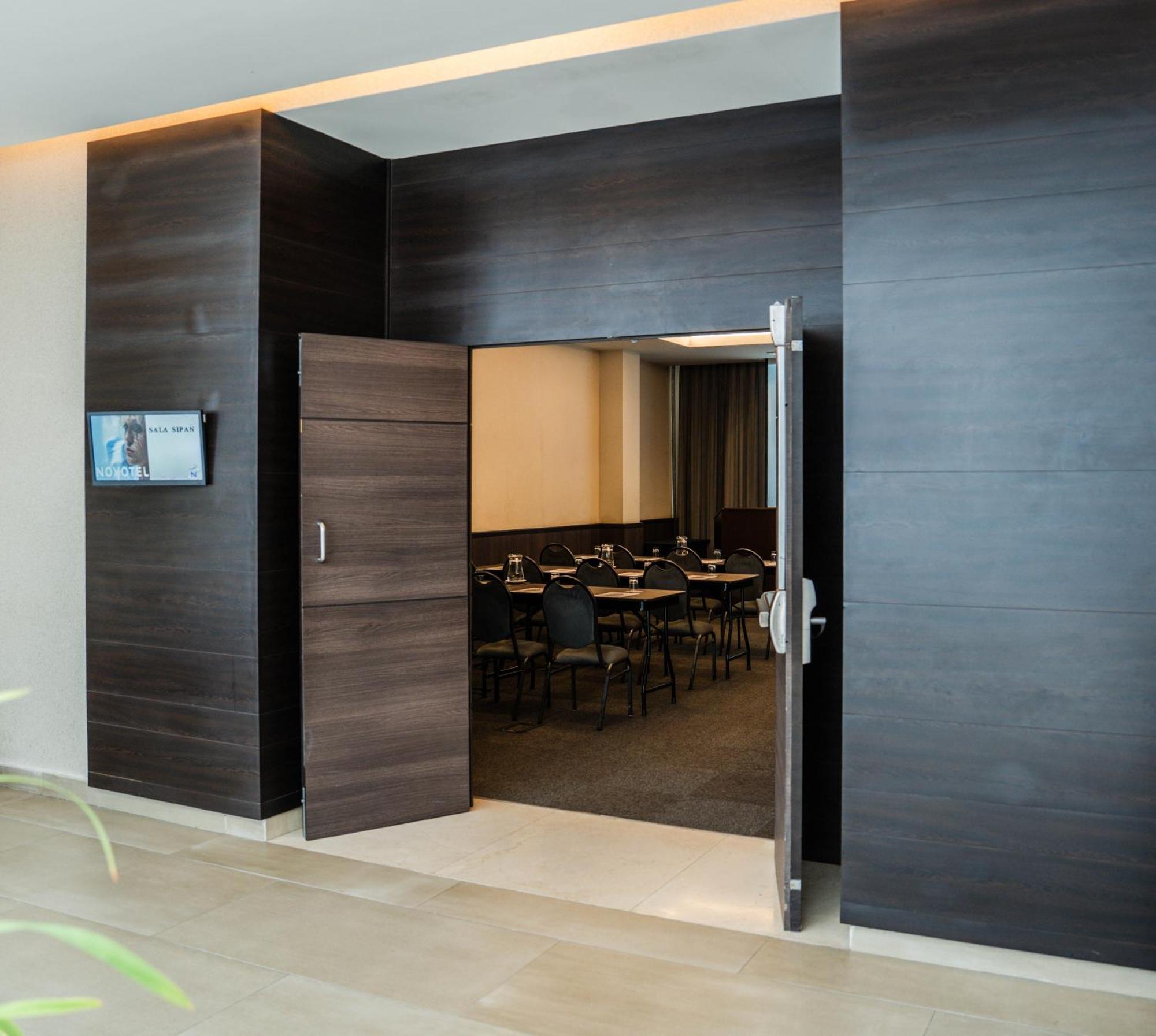 Novotel Lima San Isidro Экстерьер фото