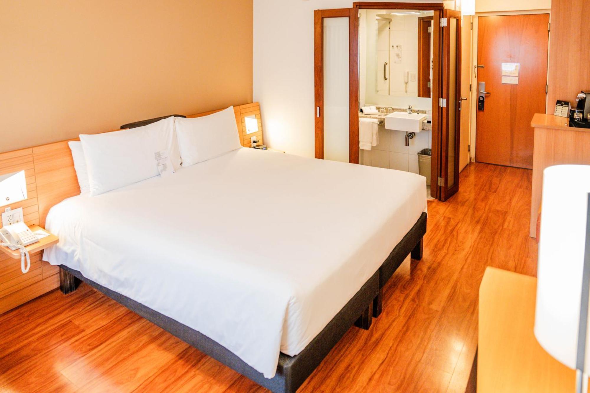 Novotel Lima San Isidro Экстерьер фото